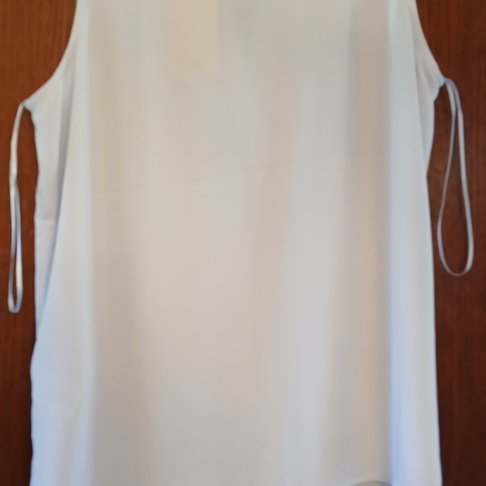 Elie Tahari Silky Sleeveless Top - Picture 7 of 12